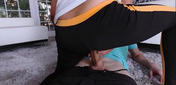 Alex shoved his cock on that Milf leggings rip from behind balls deep!